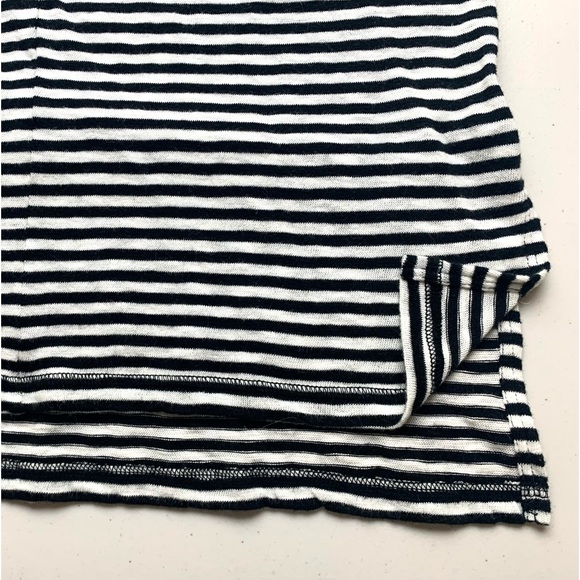 Madewell Melody Pocket Tee in Stripe w/ front pocket. Size Medium - Picture 5 of 6